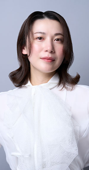 村川絵梨